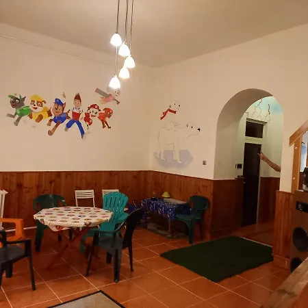 Triniti Vendeghaz Гостевой дом Эгер