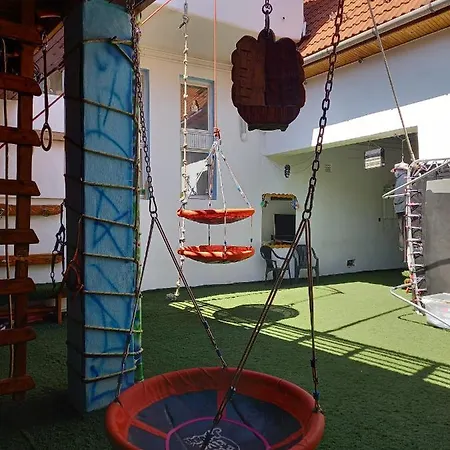 Triniti Vendeghaz بيت ضيافة إغير